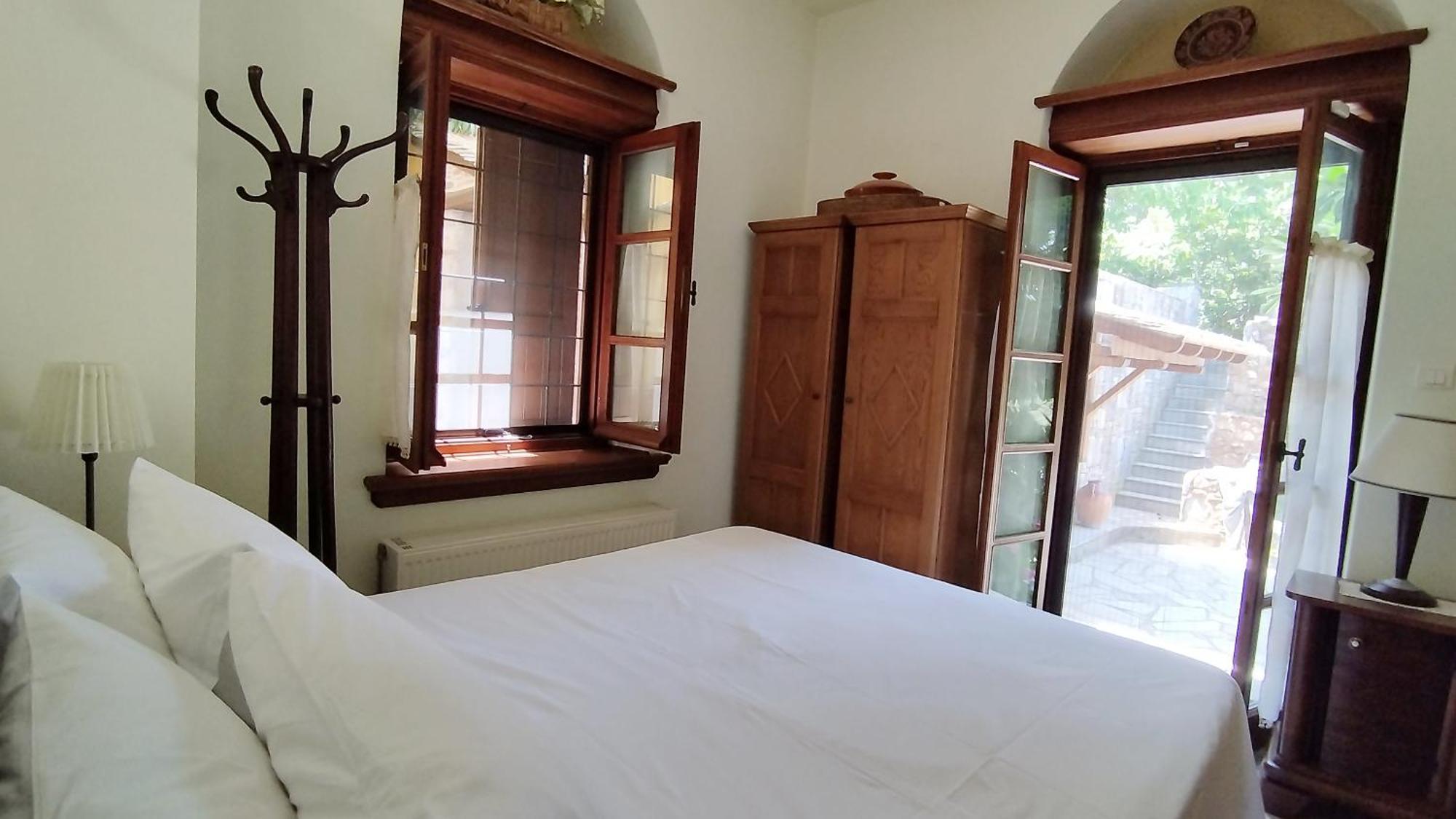 White Stone House With Great Sea View Tsagarada